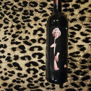 Marilyn Merlot 1999 Nova Wines Collector's bottle.